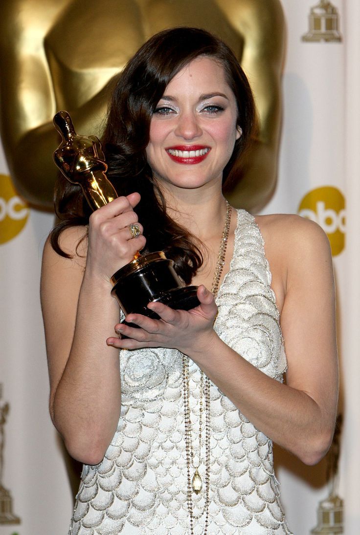 80s90sthrowback:  Marion Cotillard at the 80th Academy Awards, 2008.The French actress