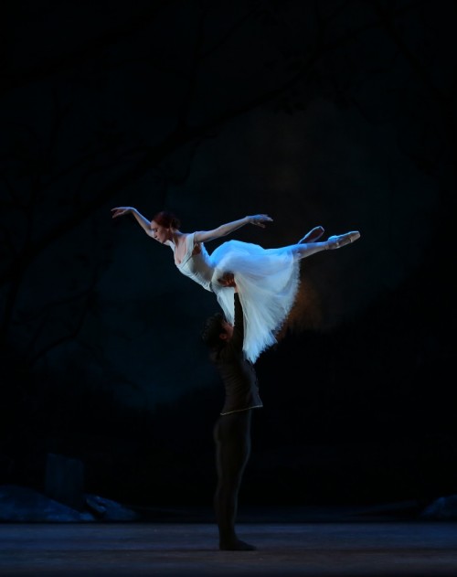 Gillian Murphy and Qi Huan in Ethan Stiefel and Johan Kobborg’s Giselle, Royal New Zealand Ballet, N