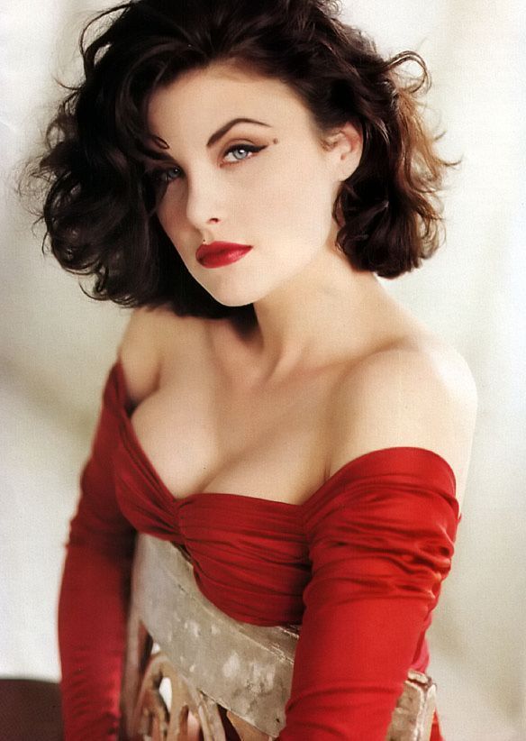 stephsmom93:  Sherilyn Fenn   Many fond memories of her in Twin Peaks