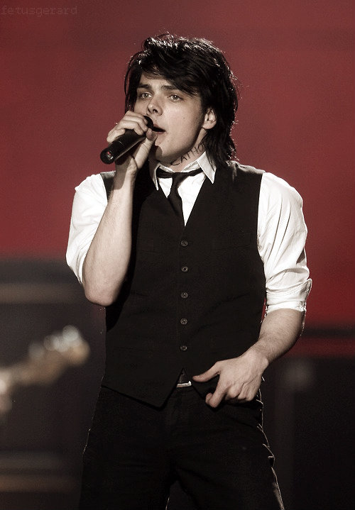 tonysawickii-deactivated2016092:  Gerard Way in waistcoats 3/? 