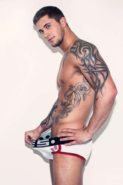 red-meat:  Dan Osborne by Darren Black RED