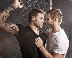 hotbloodedmen:  Hot enough for your screen? Follow for more Hot Blooded Men!!  http://hotbloodedmen.tumblr.com/  DM me anything!