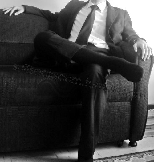 suitsockscum:  suitsockscum.tumblr.com