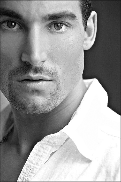 gaymadridboy:  Kevin Falk 