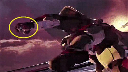 therealbadasshere:  Reddit user /u/Xenobis spotted the Guardian protecting their Ghost when Ghaul kicks them off the ship.I’m gonna cry ;-;(third image provided by /u/Mblim771_Kyle)