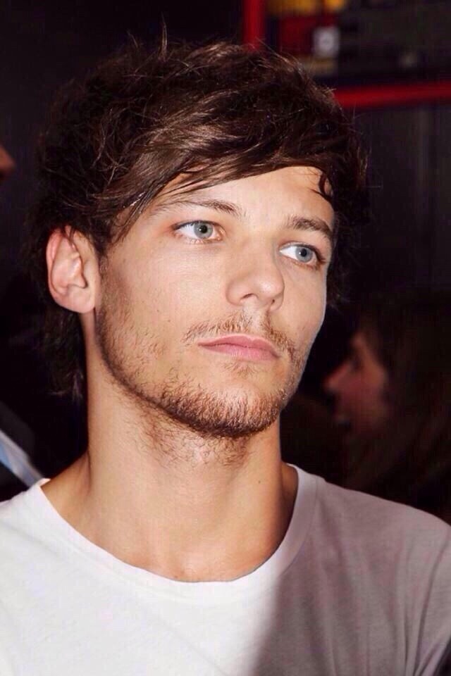 larryscruising:WHAT THE SNICKETY snACK IS THIS