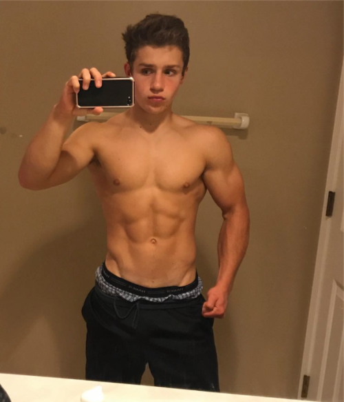 https://horniboisteenbois.tumblr.com/post/168434897380