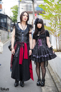 tokyo-fashion:  Japanese visual kei fans Reila and Rui on the street in Harajuku wearing gothic fashion from h.Naoto, Chrome Hearts, New Rock, and Yosuke.