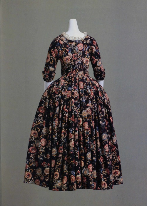 Robe à l’anglaise ca. 1760From Cora Ginsburg (auctioned 1995)