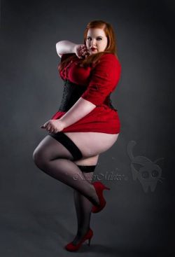 Roundedbums:    Sexxxy Thick