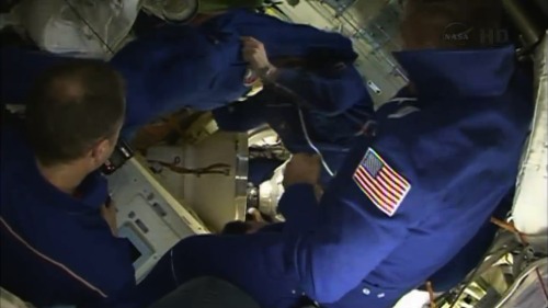 shuttleisland:fyeahcosmonauts:The hatches have now opened and all six are on board. Chris Cassidy wo