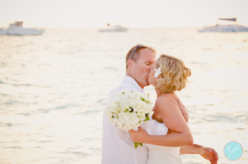 Summer Wedding - Beautiful summer wedding photographed by Rachel Pearlman Photography. I love these images of Colleen and Gregs wedding at the Veranda Resort. The couples playful nature has been artfully captured in these images. The bride wore...