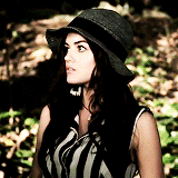 halebenzo:Aria Montgomery + stripe