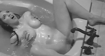 Porn girls-masturbating:  A good Bath can soak photos