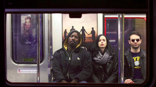 hybridlantern1701:  netflixdefenders:   Mike Colter, Krysten Ritter, Charlie Cox filming Marvel’s ‘The Defenders’ on February 10, 2017 in New York City.  Can’t wait for The Defenders!!