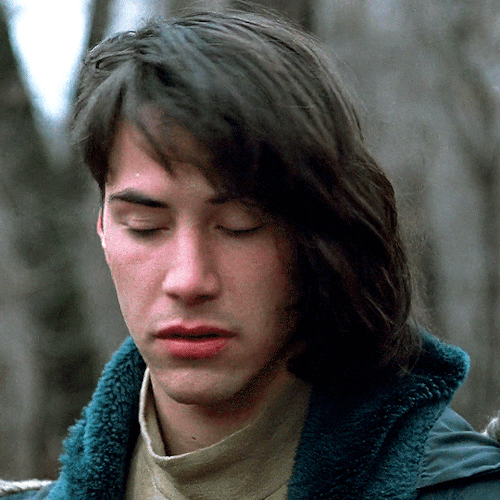 statesdept:sixty-nine-dudes:Keanu Reeves in The Prince of Pennsylvania(1988)What a gay little haircu