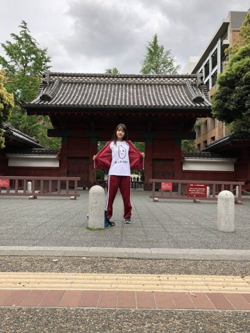 ARCHE@AV女優プロダクションさんのツイート: &ldquo;芋ジャーで来ました！ユーチューブ用アンケートのロケっす！ 本日、移動は電車ですー。… &rdquo;