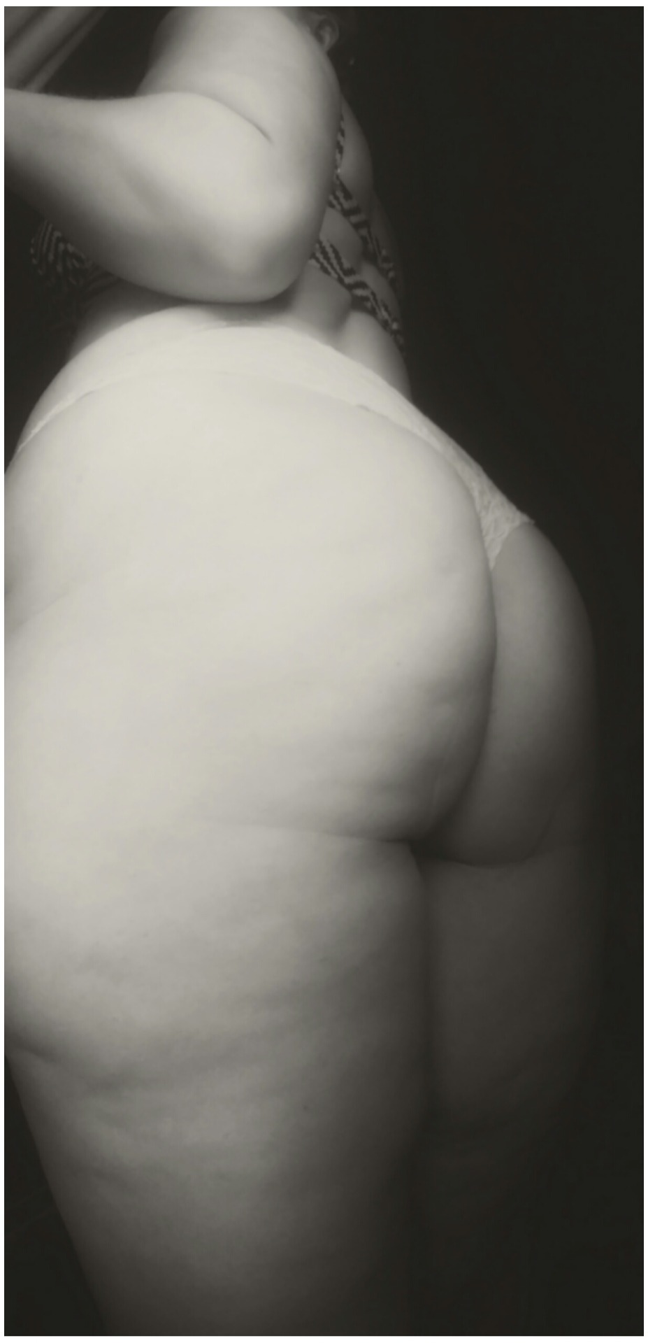 soft-tastee-cupcakez:  Existing in the liminal spaces.