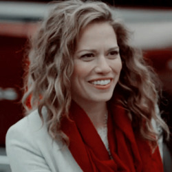 Bethany Joy Lenz  Tumblr_pxdq300tv11y6t9qto6_250