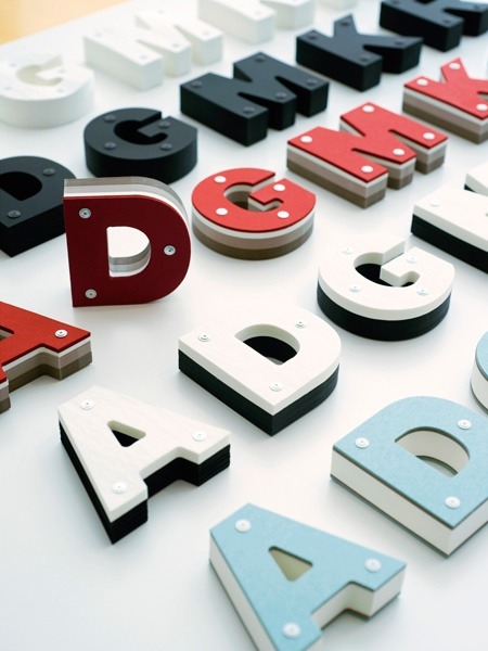 type-lover:  BLOCK TYPEFACE - Daikoku Design Institute 