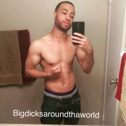 bigdicksaroundthaworld:  #2018 Houston Tx…would you let him fuck?