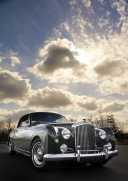 doyoulikevintage:1957 Bentley Continental