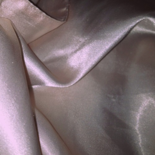 silknymphet:  Princess in her pink silk