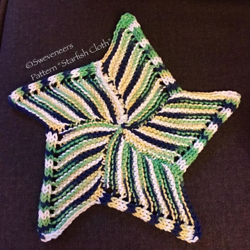 Taking a break from my Wingspan shawl to make some fun cloths for the family. #knitting #star #cloth