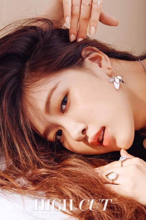 blackpinkofficial:[MAGAZINE] Rosé for HIGH CUT Magazine