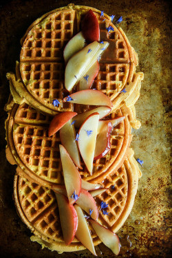 guardians-of-the-food:  Pumpkin Waffles with