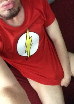 fuckyeahgaygeeks:   Flash!  Delicious and geeky submission from the lovely Battsecks! Check out his awesome blog! 