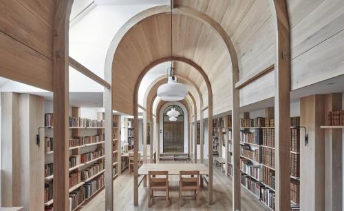 spatula: (via Aidan Crawshaw transforms cowshed into modern library)