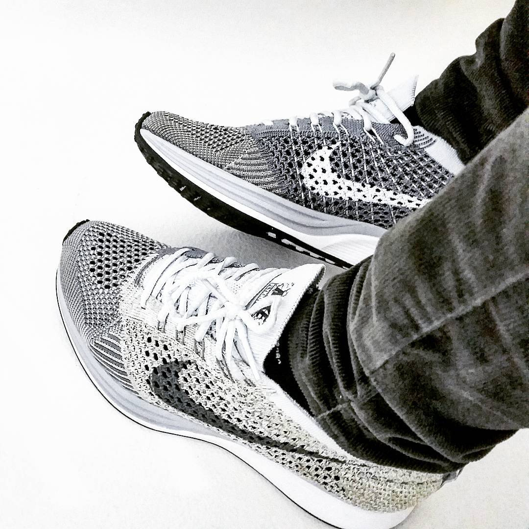 flyknit racer pure platinum