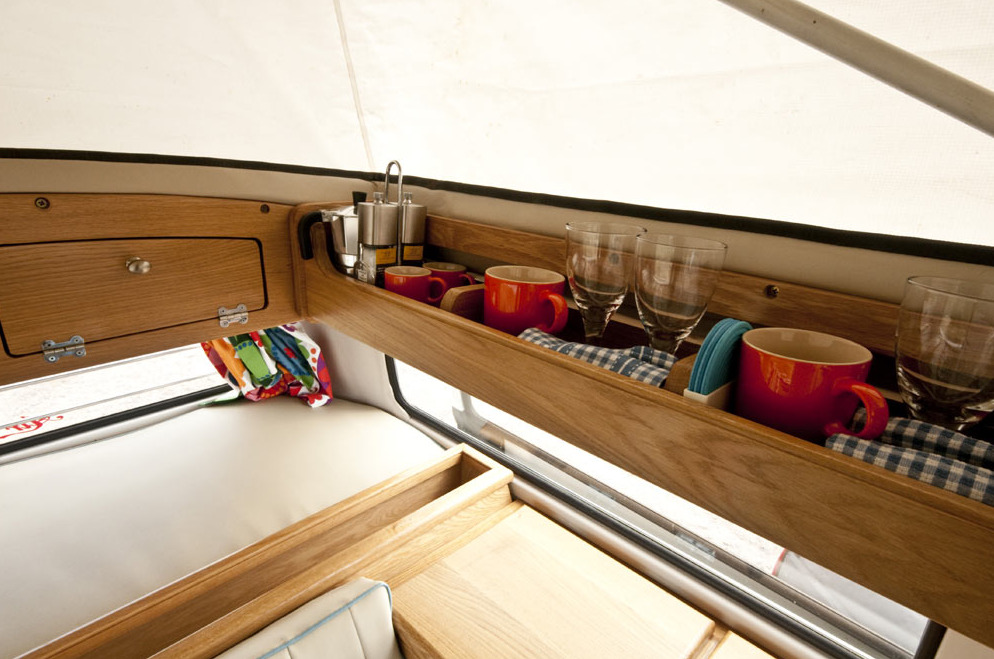 abbydollll:  shyowl:  wanderlust-grit:  Check this out. 1972 VW camper van revamped.