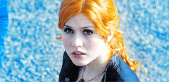 kmcnamaragifs:clary fray + color: blue