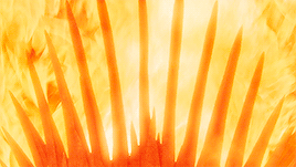 leroichevalier:→ But like Tolkien’s Ring of Power, the Iron Throne seems to corrupt and breaks all w