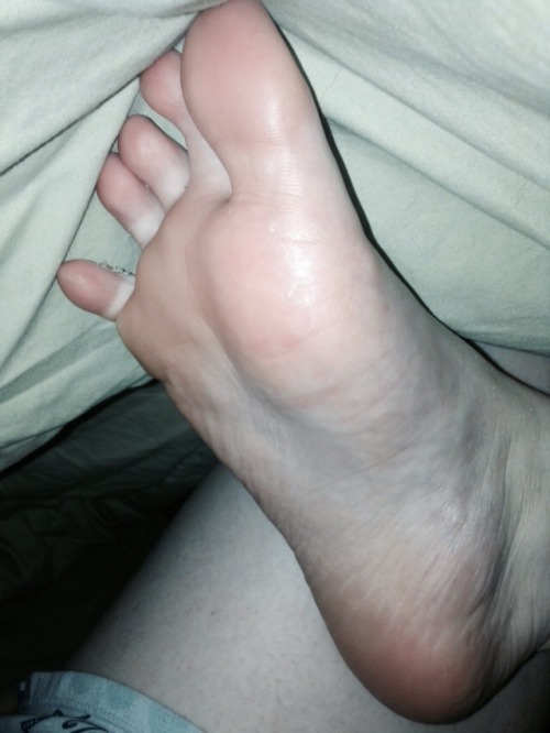 jojobelle91: raspberries-and-giggles: It’s been awhile since I posted any sole shots. So have some b