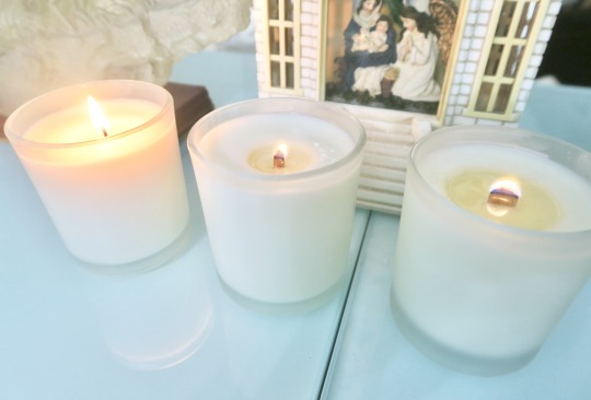 Cotton Wick vs. Wooden Wick Candles: Which Is Better? - Aluminate Life