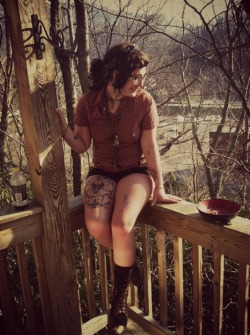 myr-heks:  SPRRRRINNNNNNNNNGGG  nice thigh tat kelly. that&rsquo;s hawt baby girl.