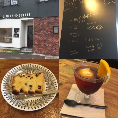 今日はこちらへ。 カウンター満席で、慣れないソファー席へ…、しかも見知らぬ人と相席、落ち着かん(笑) (Jimlan Coffee)