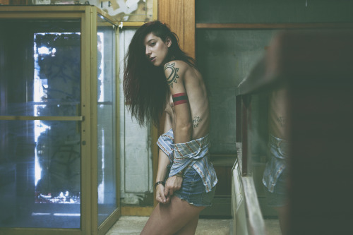 camdamage:   cam damage | by Francesco 