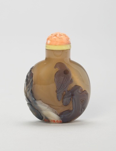 aic-asian:Snuff Bottle with Two Egrets Among Lotuses, 1800, Art Institute of Chicago: Asian ArtLucy 
