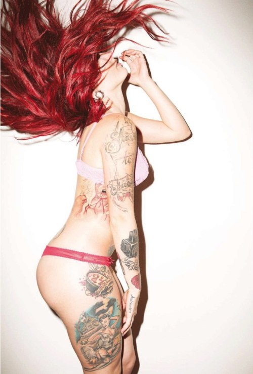 ink-my-bitch-up:  Amanda Jean 