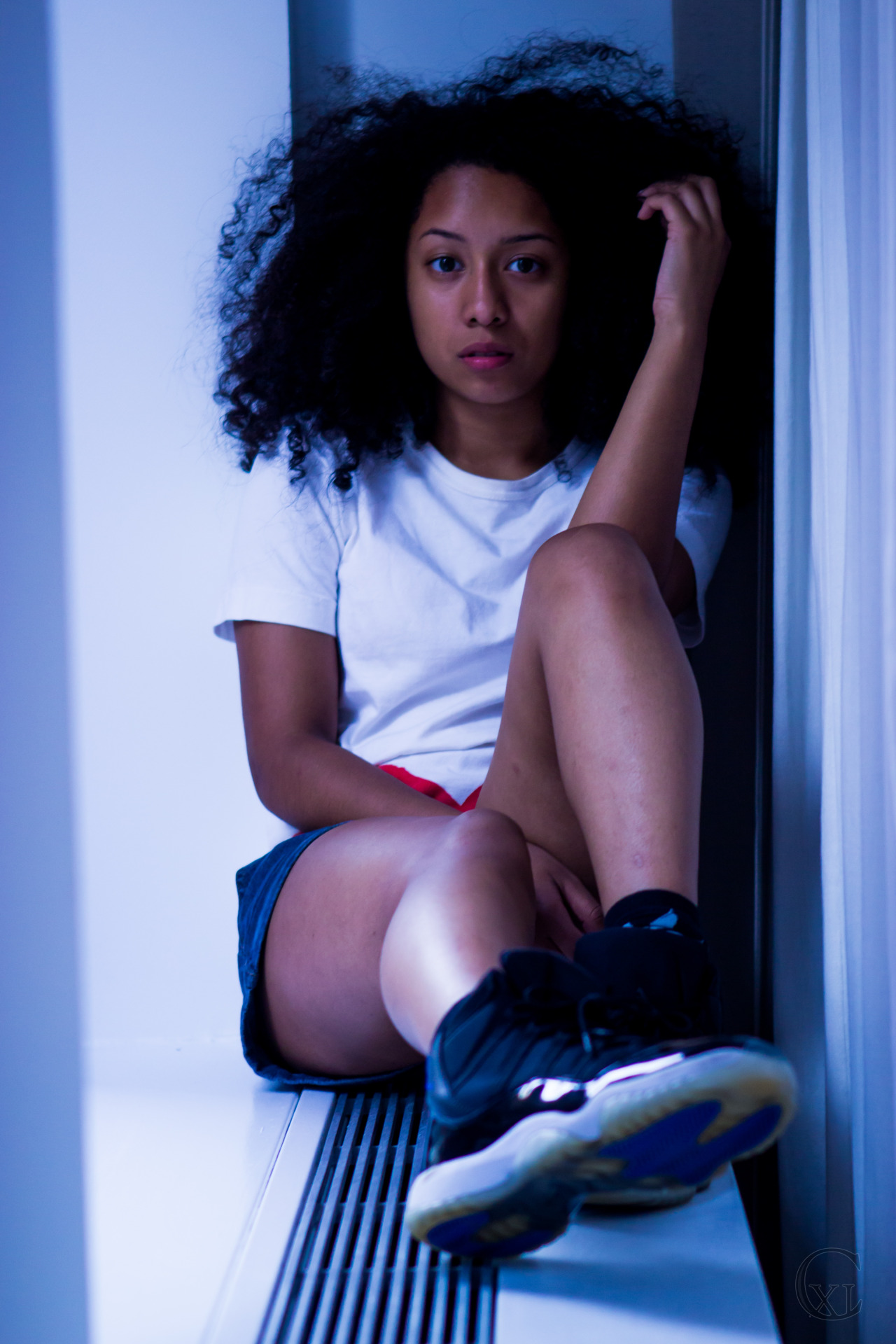 cloud-xi:  Jennifer. instagram- @mixxedandkicks 