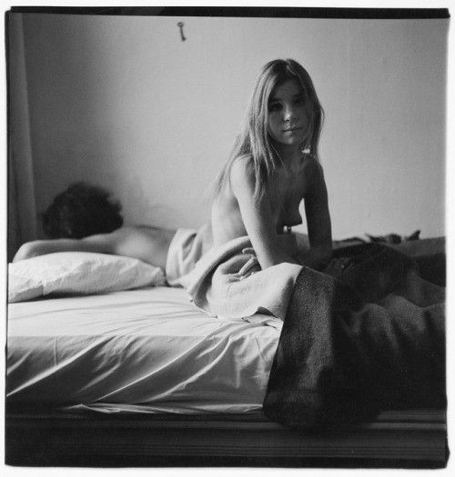 davidsimonton:Girl sitting in bed with her boyfriend, N.Y.C., 1966, Photo by Diane Arbus Will this b