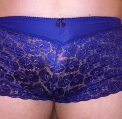 tattedcouple:  Mr playing in wifes panties…