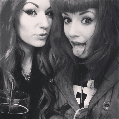 cervenafox:  ❤️ @katsandcrows ❤️