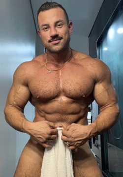 xq28-xq28:muscleonly4u:Oscar Yerushalmi 🇨🇴17. Óscar Yerushalmi - Óscar Hernández