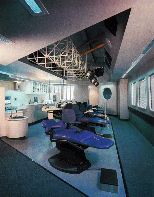 newwavearch90: Selections from ‘Medical Space Planning for the 90s’ by Jain Malkin 
