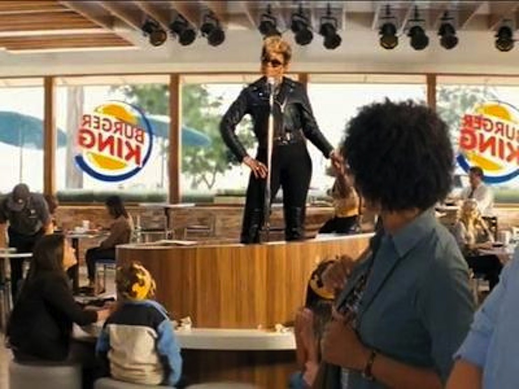 thesoftghetto:  Fuck ups in Soft Ghetto History! Mary J. Singing for Chicken (View